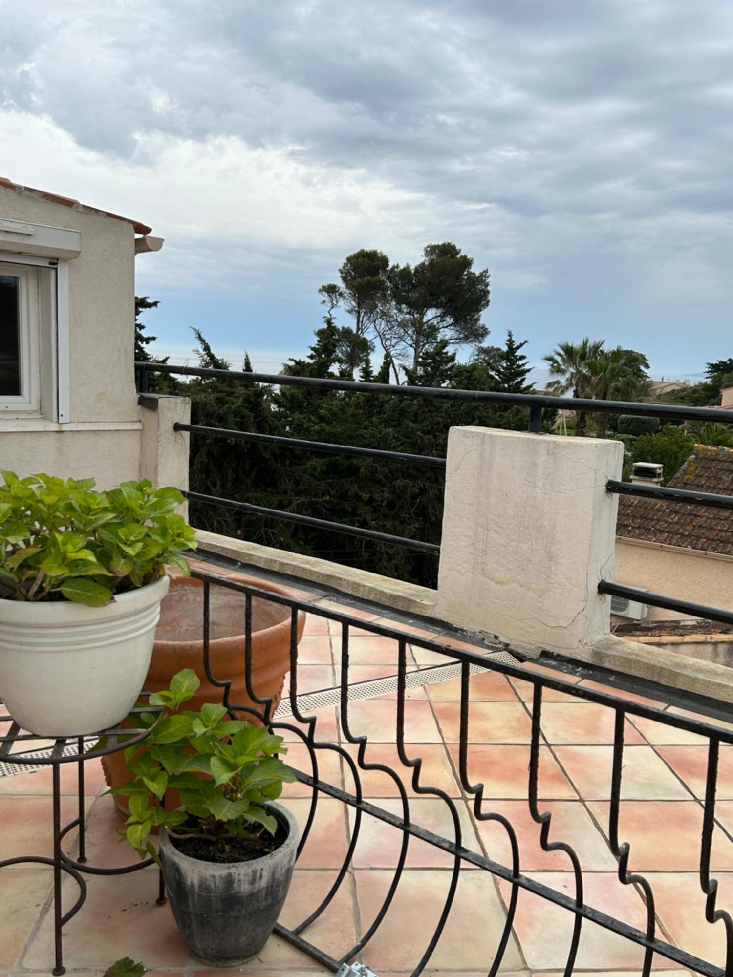 Hotel L'Escale Au Soleil Saint Aygulf Eksteriør billede
